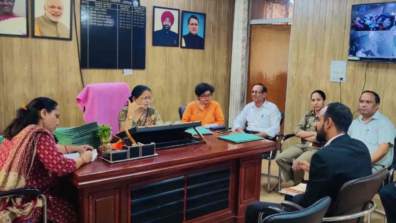 NARI 2025 रिपोर्ट: उत्तराखंड महिला आयोग ने की कार्रवाई, क्या है पूरा मामला? Dehradun Unsafe Women Nari Report news image