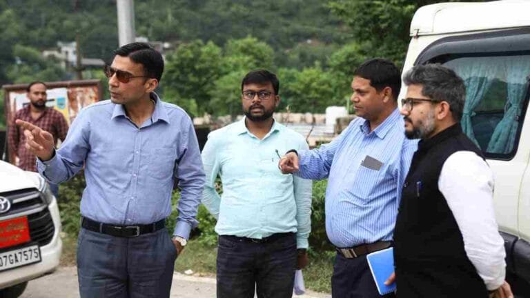 dm savin bansal