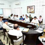 cm dhami in meeting