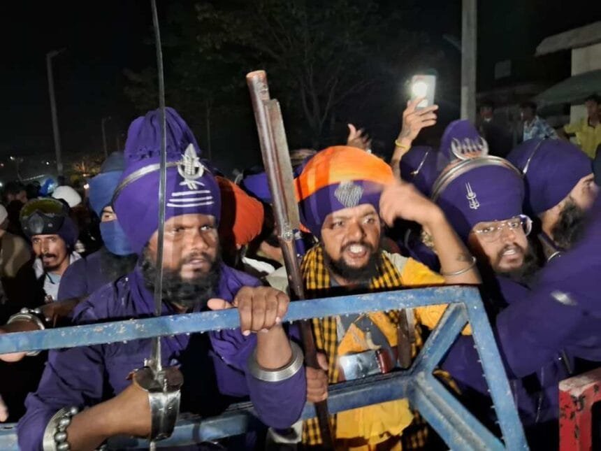 देहरादून में निहंग