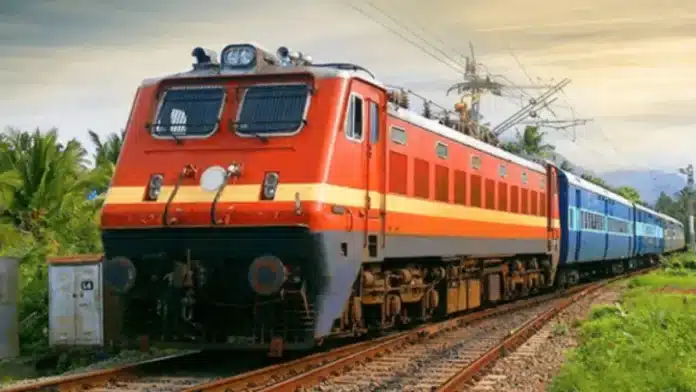 15093अछनेरा-टनकपुर एक्सप्रेस