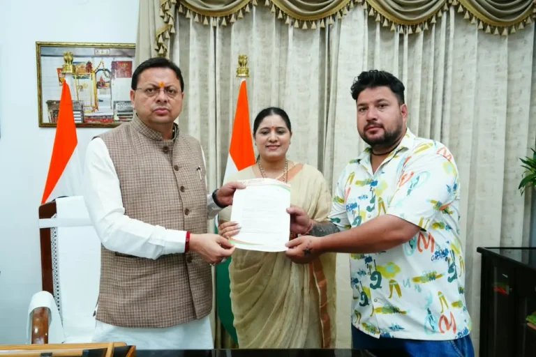 cm dhami met faily of reshma